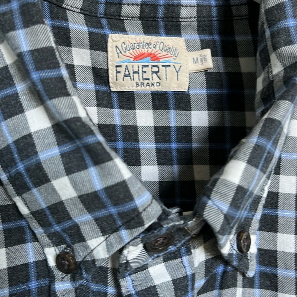 Faherty Button Up - image 2